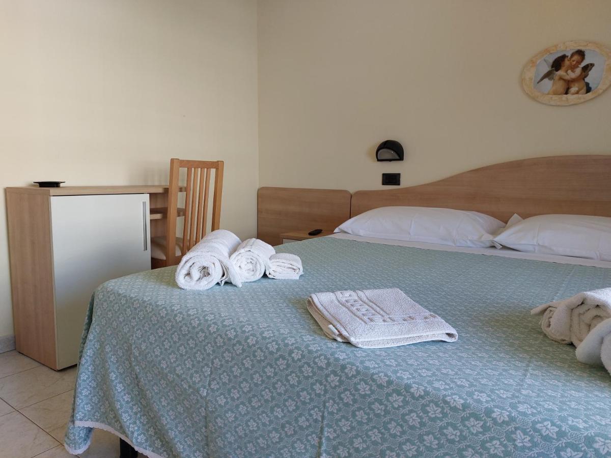 בלריה-איגאה מרינה Hotel Villa Aurora מראה חיצוני תמונה