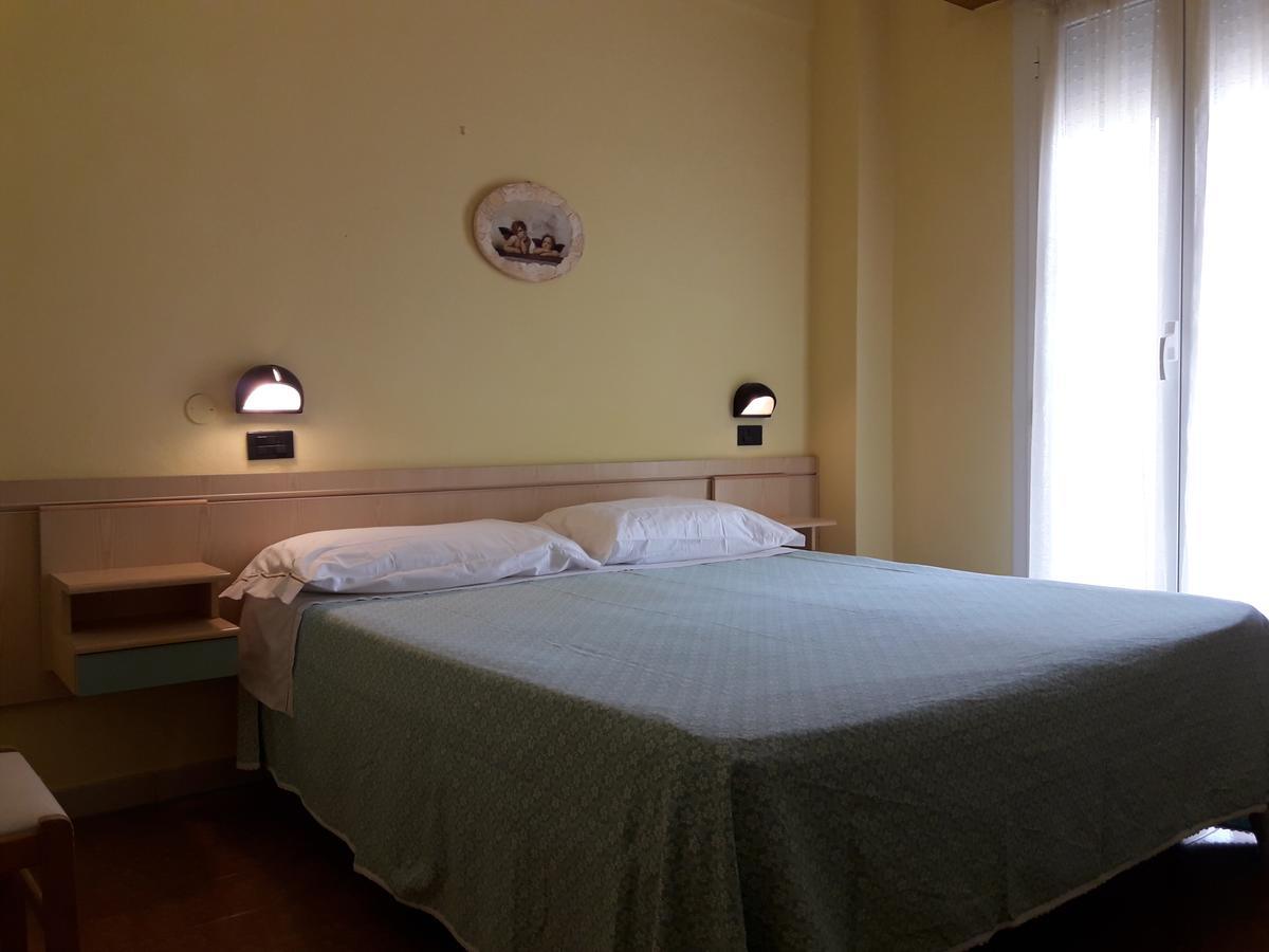 בלריה-איגאה מרינה Hotel Villa Aurora מראה חיצוני תמונה